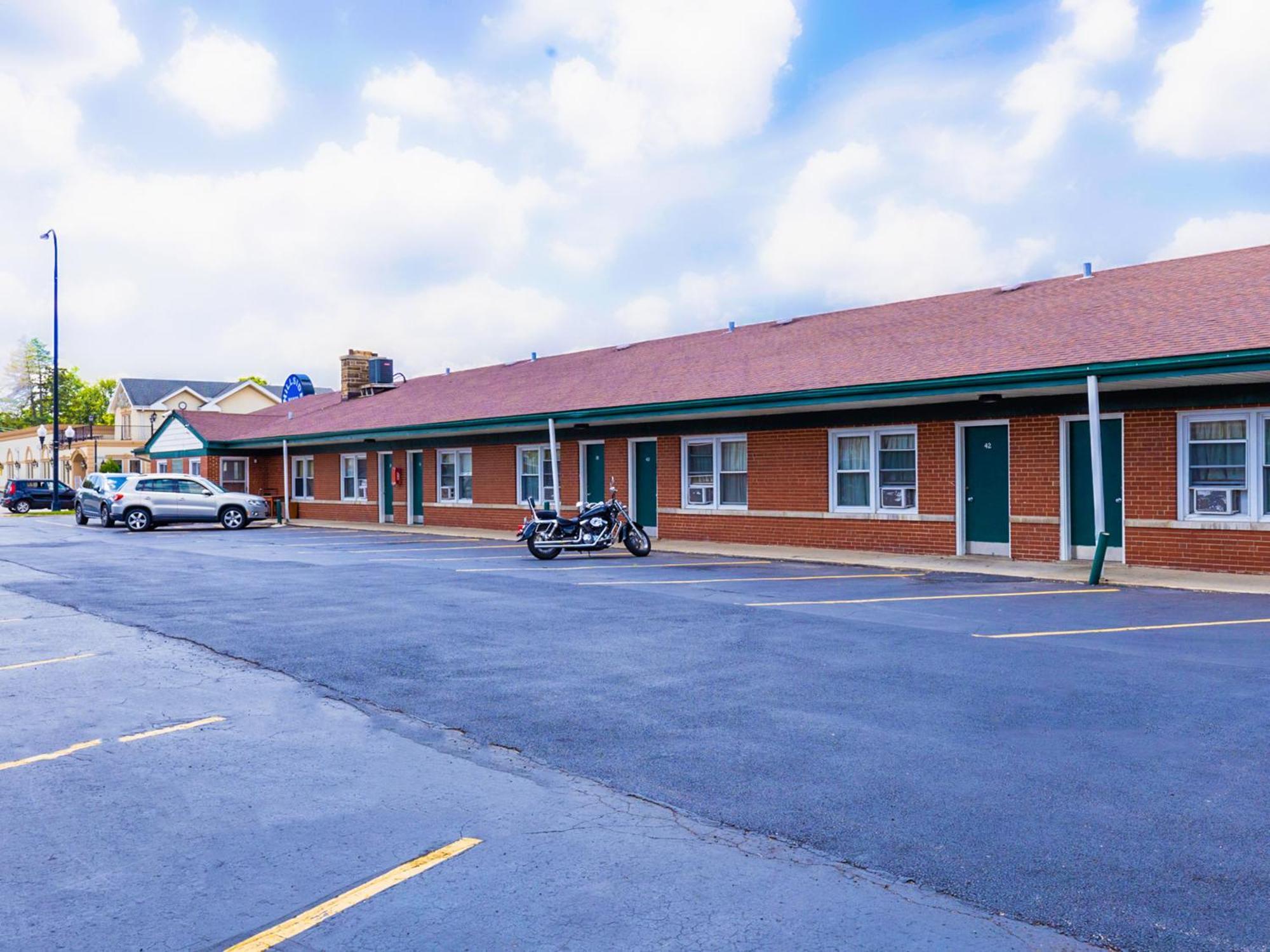 Manor Motel By Oyo Near Oak Brook Chicago Westchester Хиллсайд Экстерьер фото
