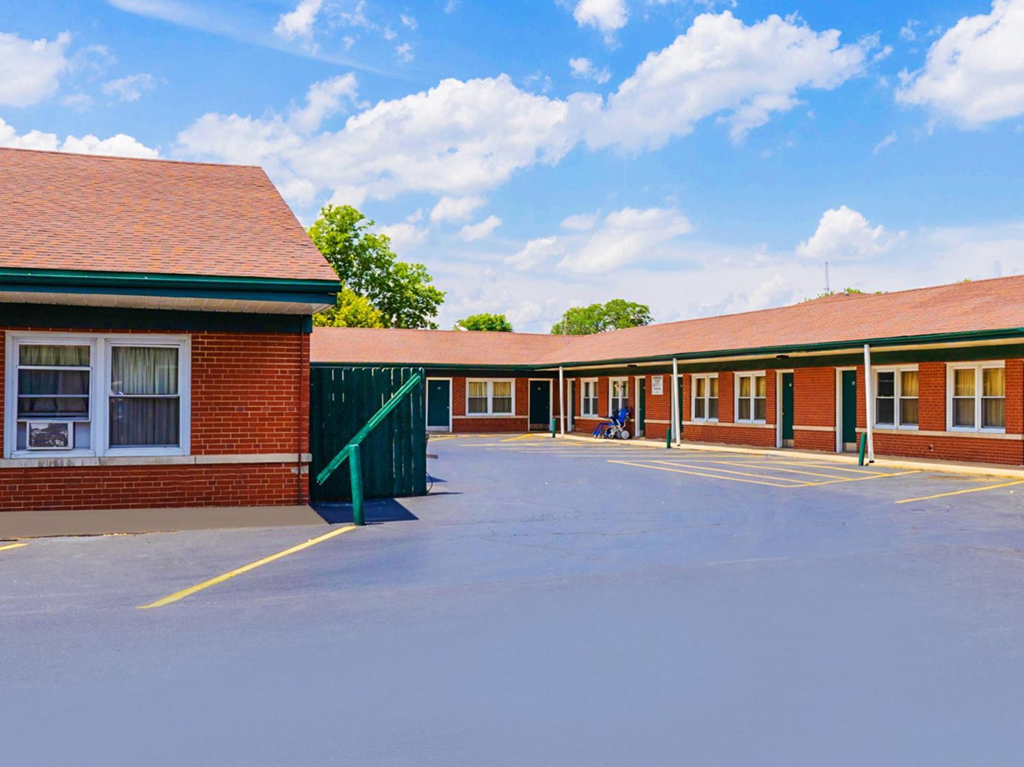 Manor Motel By Oyo Near Oak Brook Chicago Westchester Хиллсайд Экстерьер фото